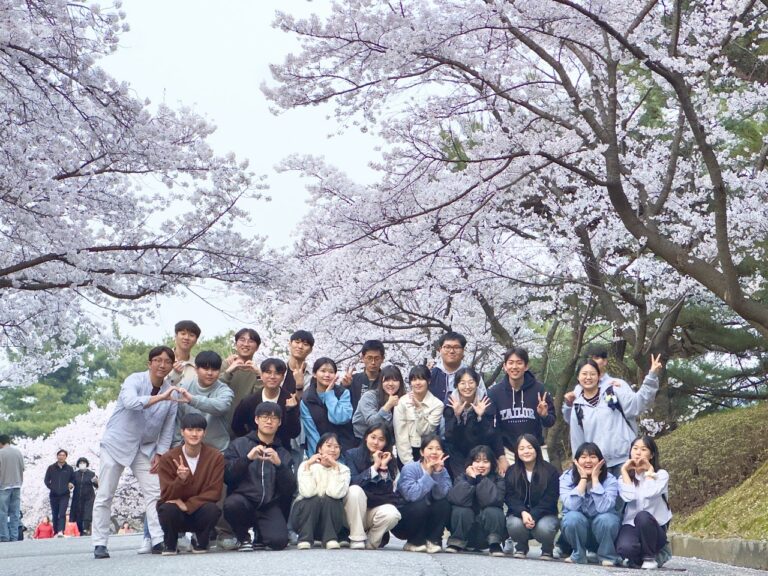 [신앙의 향기] 대학사청부 벚꽃 나들이